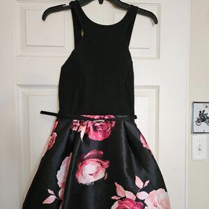 Rose Pattern Formal Dress - Size 9